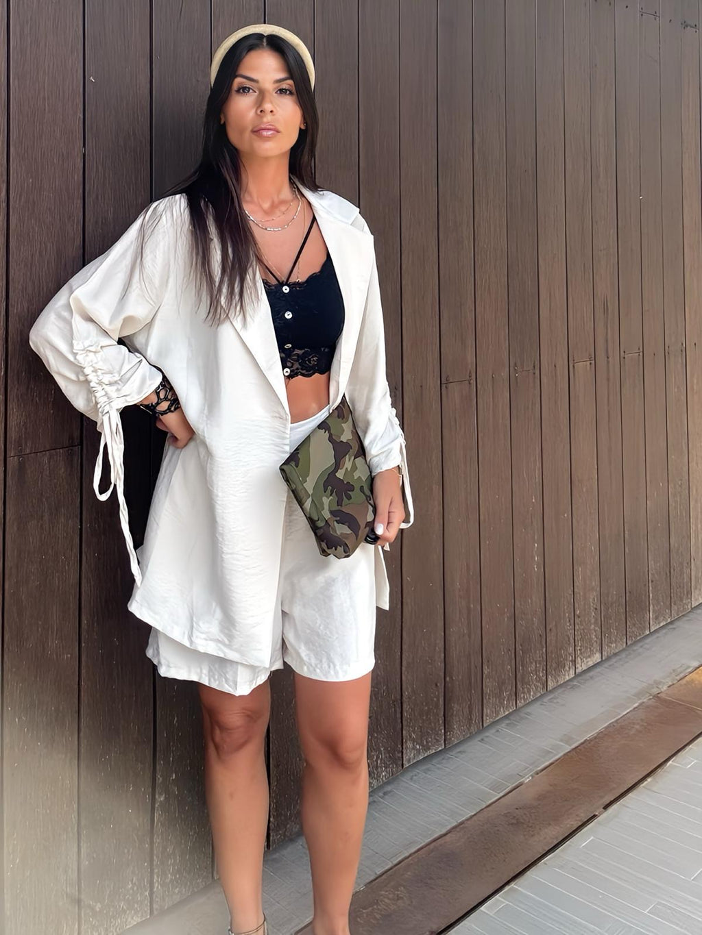 Completo Anastasia Beige – Blazer Over e Shorts in Viscosa