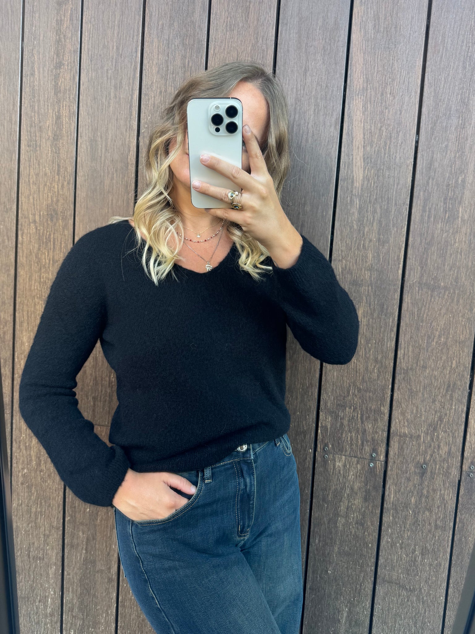 Merlot Sweater – Morbidezza e calore con eleganza naturale