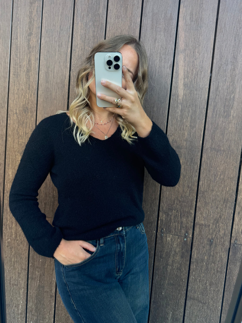 Merlot Sweater – Morbidezza e calore con eleganza naturale