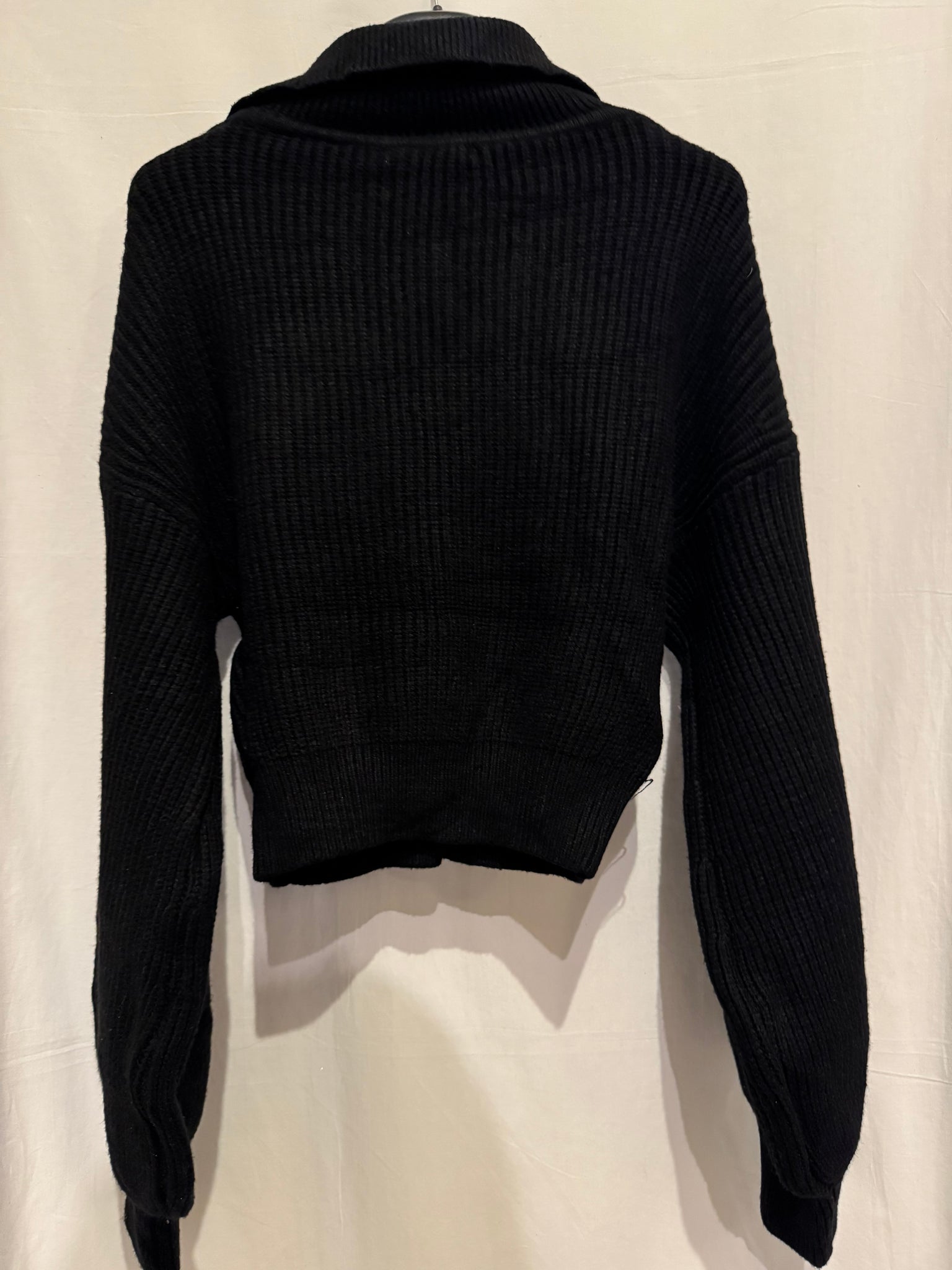 LUMINA - Maglione Nero con maniche ampie