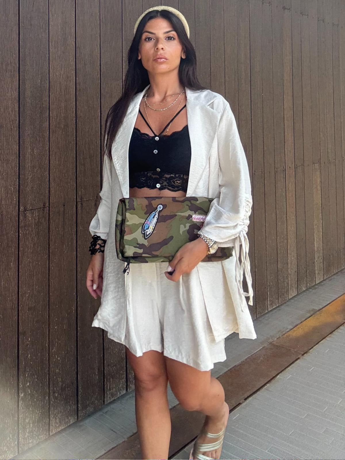 Completo Anastasia Beige – Blazer Over e Shorts in Viscosa