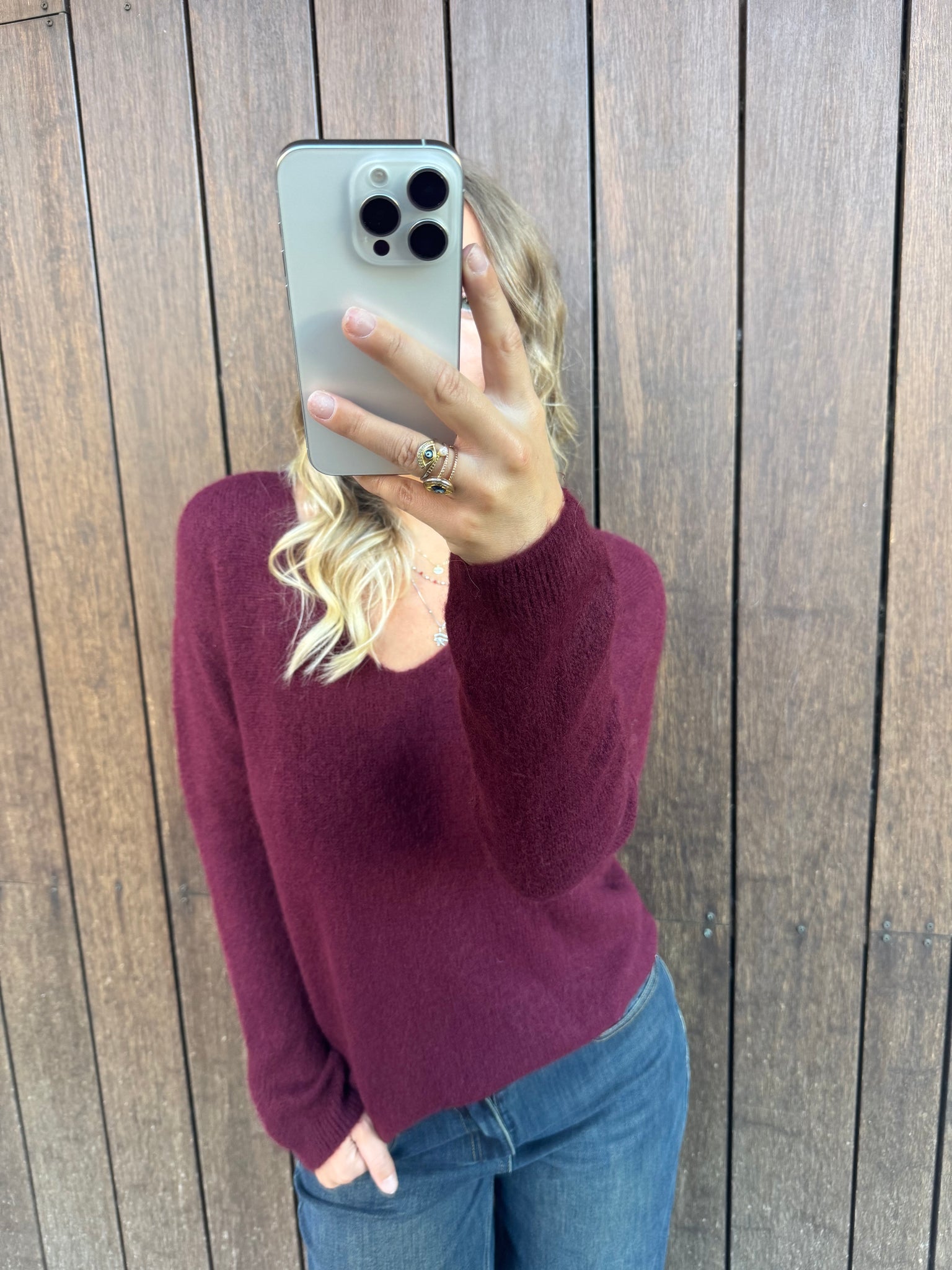 Merlot Sweater – Morbidezza e calore con eleganza naturale