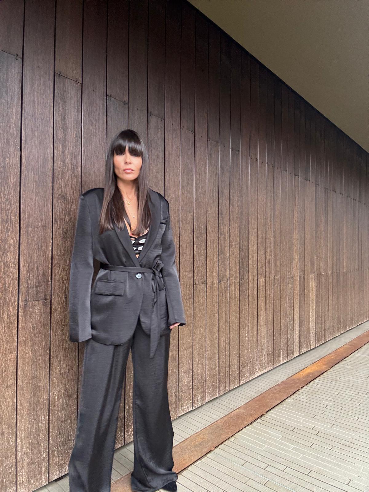 Completo Black Venus – Giacca e Pantalone Satin