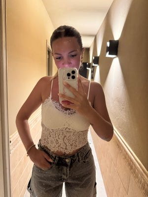 Top in pizzo bianco Eleonora – elegante e femminile in cotone e poliestere