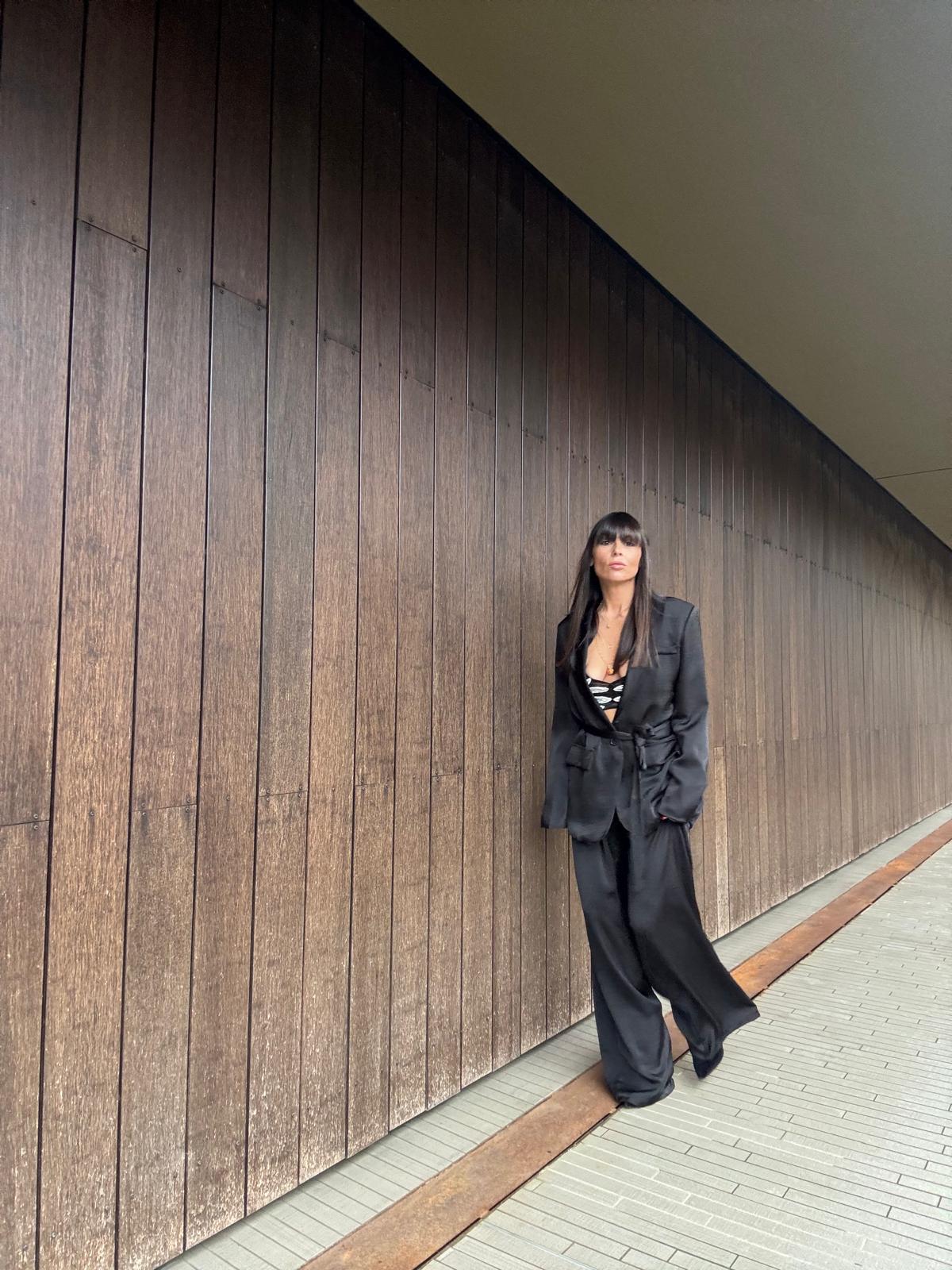 Completo Black Venus – Giacca e Pantalone Satin